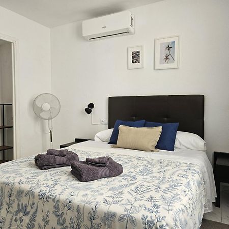 Oceanview Terrace Apartment ฟูเอนฮิโรลา ภายนอก รูปภาพ