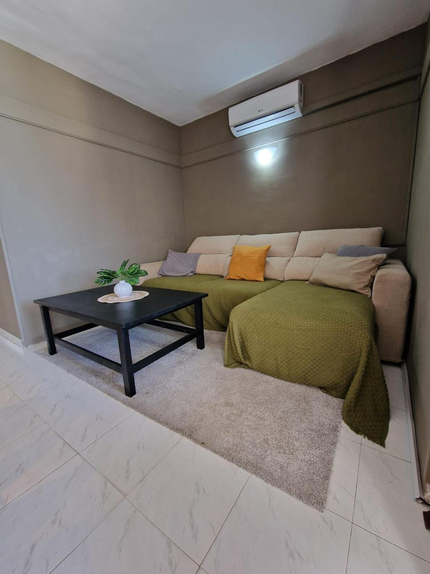 Oceanview Terrace Apartment ฟูเอนฮิโรลา ภายนอก รูปภาพ