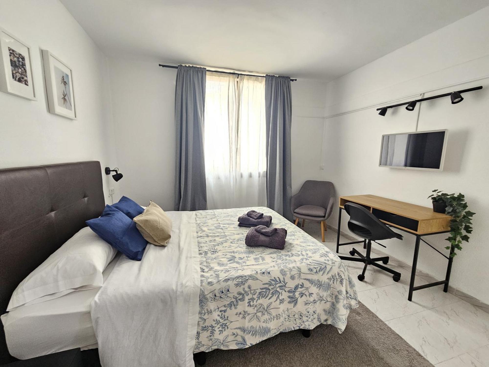 Oceanview Terrace Apartment ฟูเอนฮิโรลา ภายนอก รูปภาพ