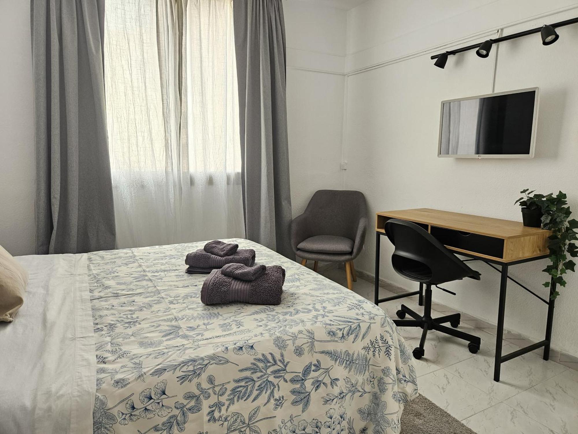 Oceanview Terrace Apartment ฟูเอนฮิโรลา ภายนอก รูปภาพ